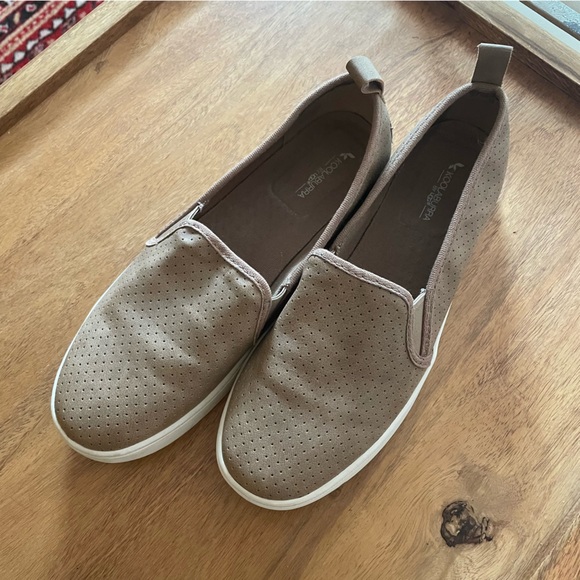 Koolaburra by Ugg slip on shoe - Picture 2 of 4